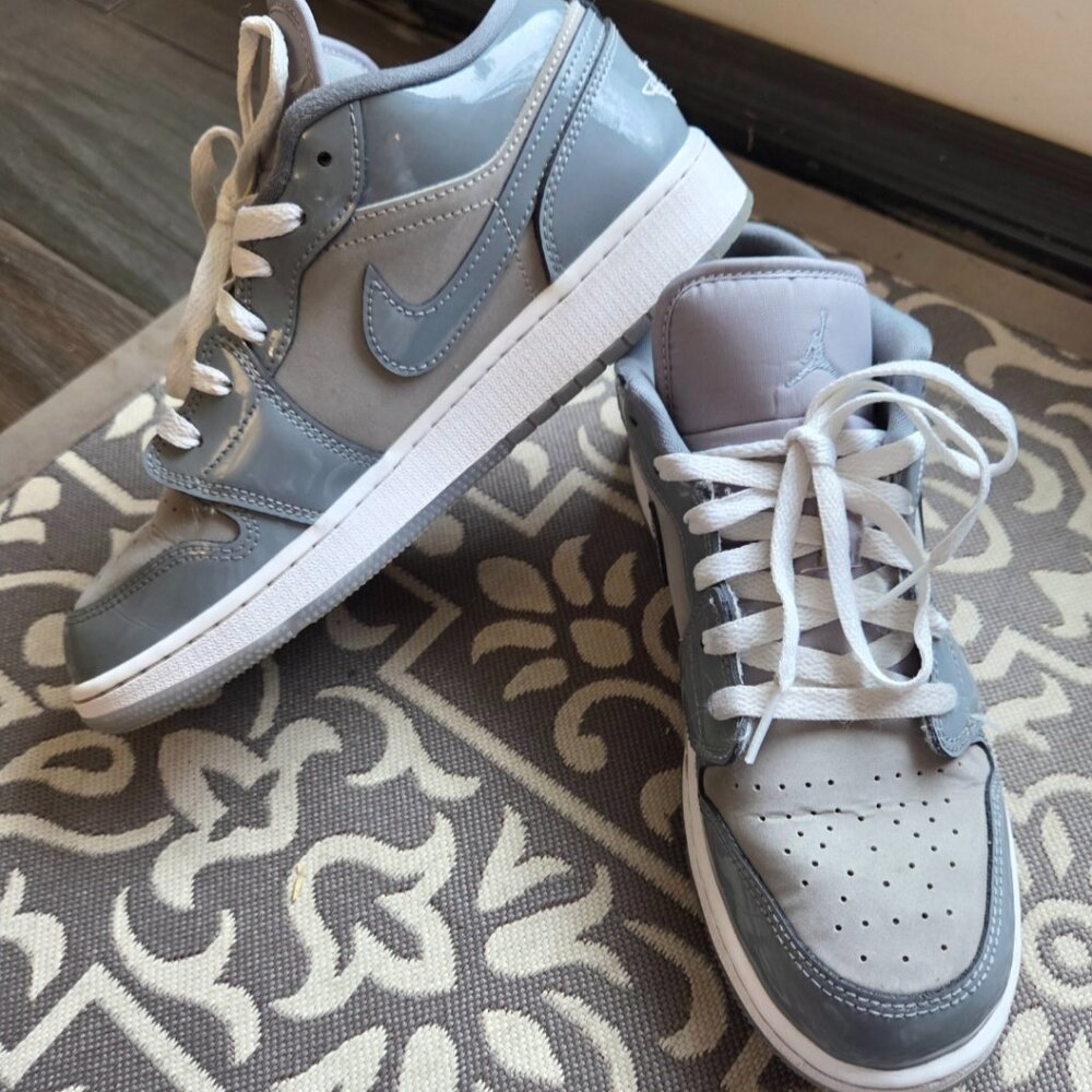 Jordan 1 Low SE
